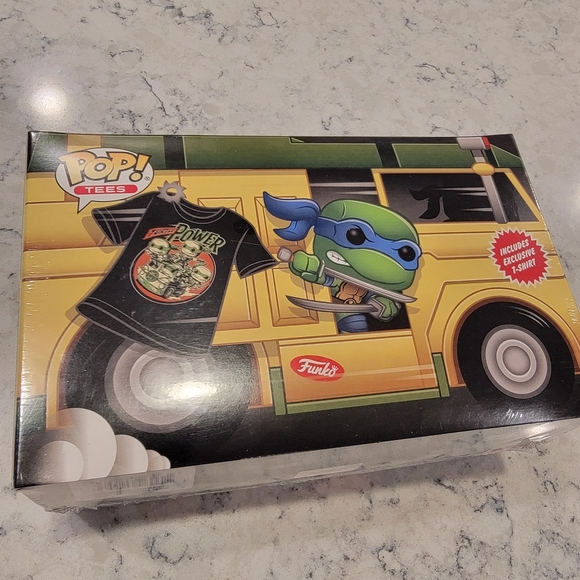 Funko Pop Teenage Mutant Ninja Turtles Turtle Power Characters Graphic Tee MD - Picture 1 of 9